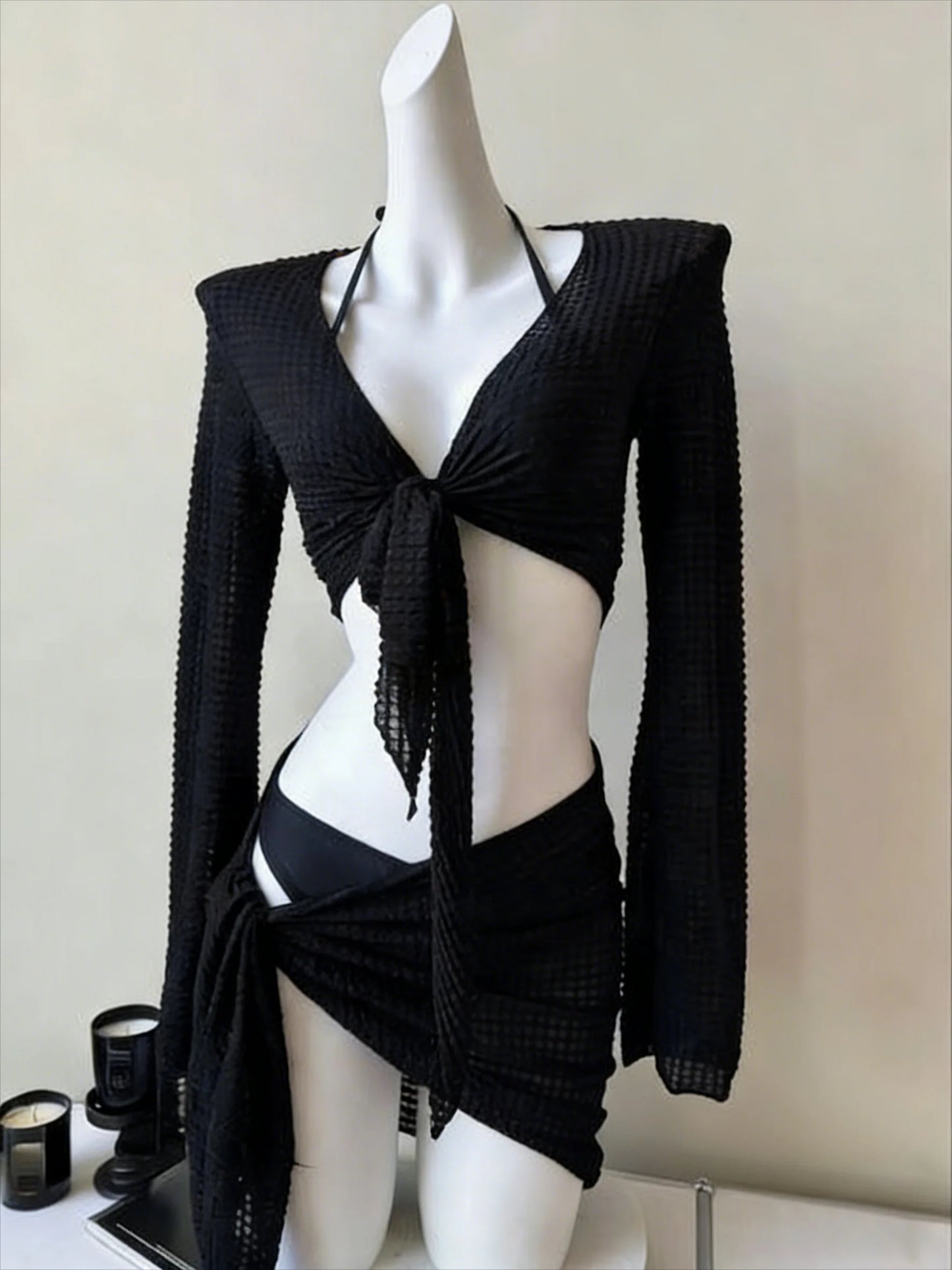 Dviejų dalių bikinis su kaspinais – aukštu liemeniu, mielas vasaros stilius
